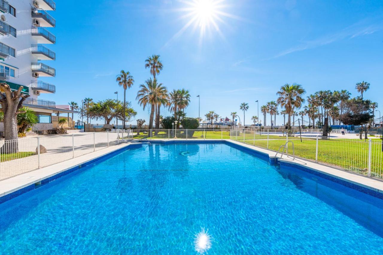 Sunny Seaside Apartment Arroyo De La Miel Dış mekan fotoğraf