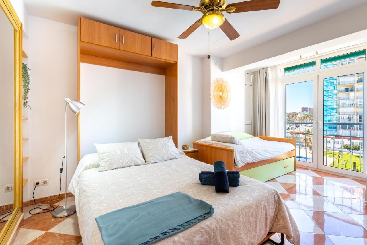 Sunny Seaside Apartment Arroyo De La Miel Dış mekan fotoğraf