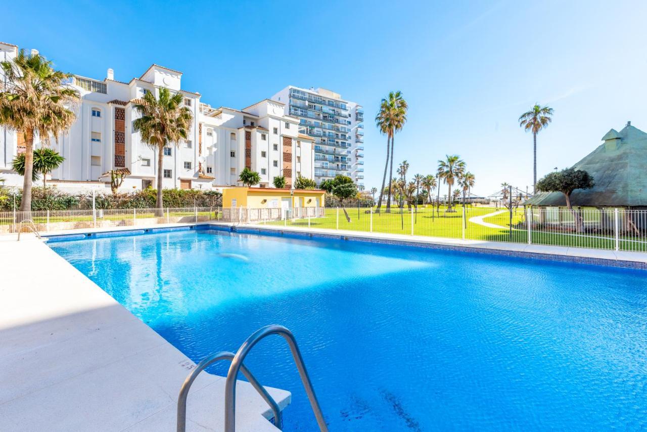Sunny Seaside Apartment Arroyo De La Miel Dış mekan fotoğraf